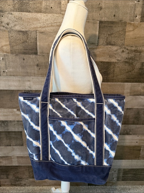 Lands' End Handbags - Lands’ End Tote